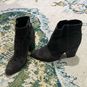 Dolce Vita women size 10 gray suede heeled leather western ankle booties boots